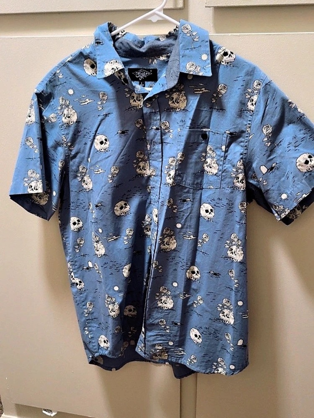 Eighty Eight Skull Print Short Sleeve Shirt Size Large Like New